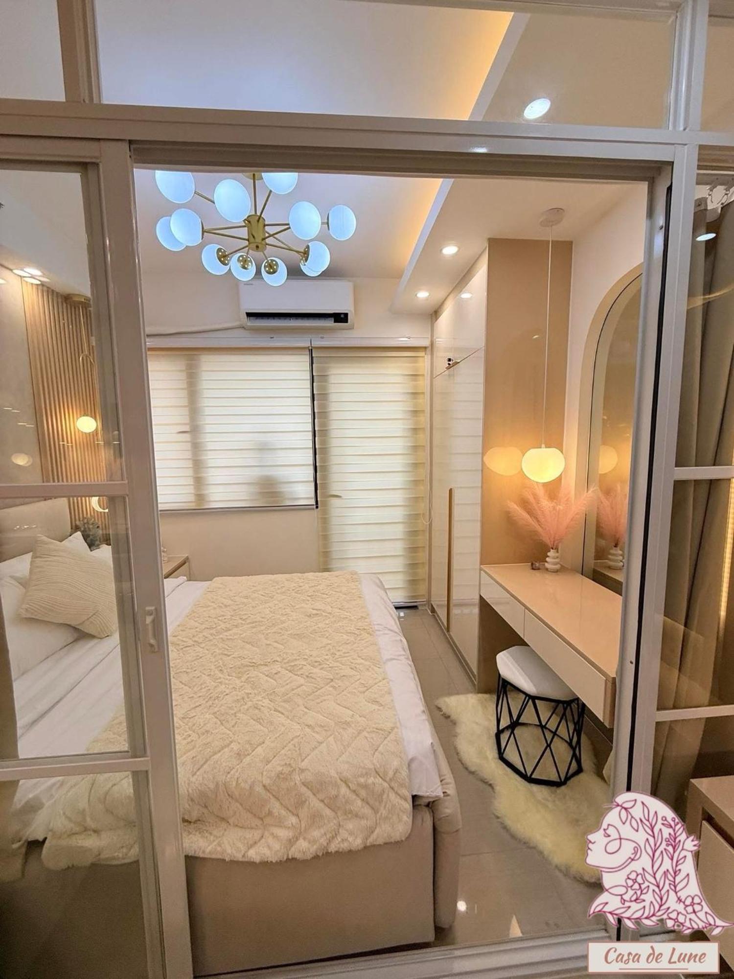 Mall Of Casa De Lune At Shore 2 Manila