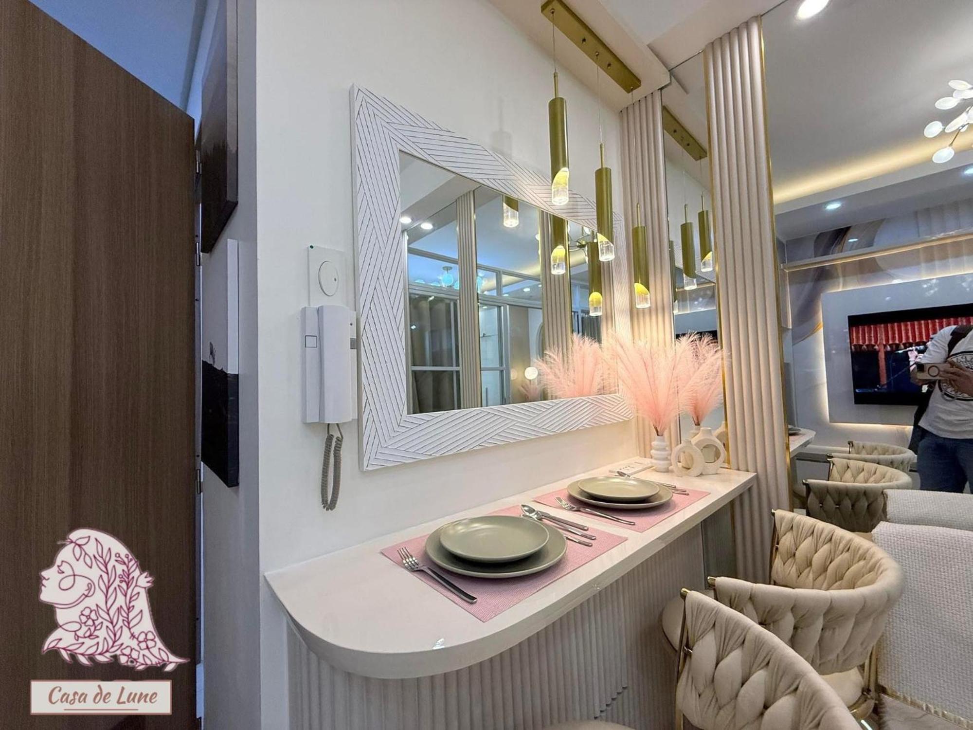 Mall Of Casa De Lune At Shore 2 Aparthotel Manila